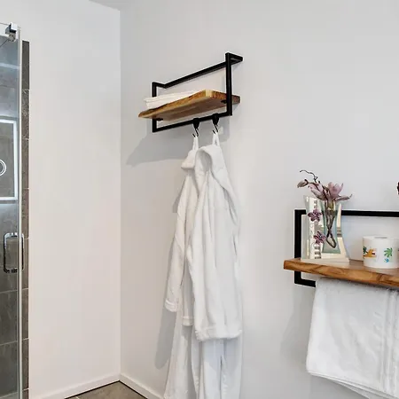 Apartment Cryo Ix
